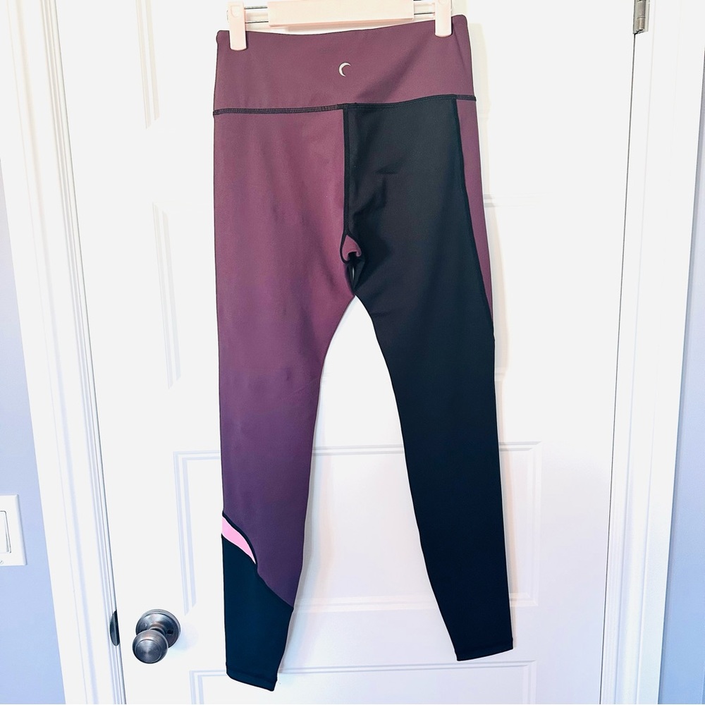 NWOT Never Worn Zyia Leggings